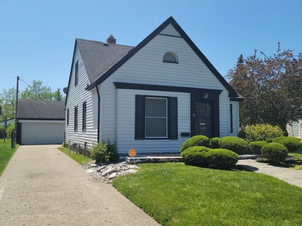 23610 E Scott Blvd, Clinton Township, MI 48036