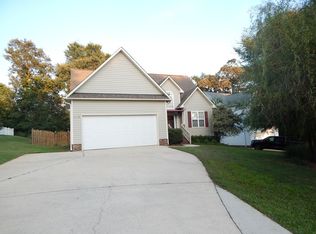 942 Oxford Ct, Concord, NC 28025