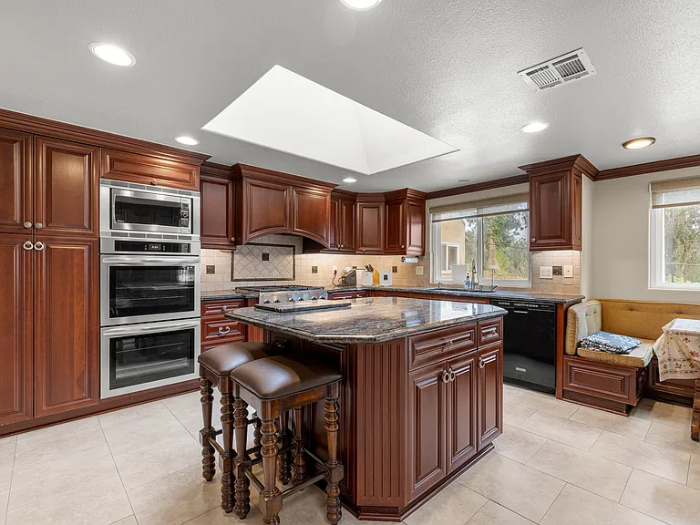 1315 Macadamia Dr — Photo 12