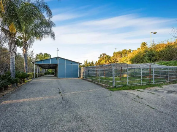 2440 Los Alisos Dr, Fallbrook, CA 92028