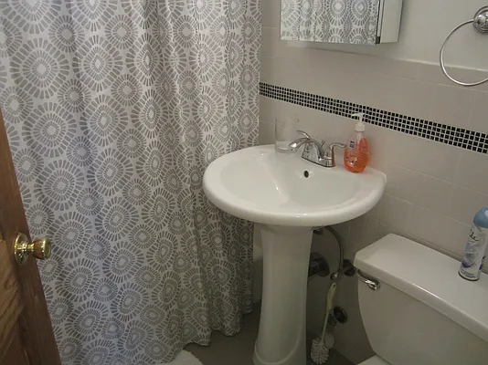 Rented by Yorgan Group, LLC | media 6