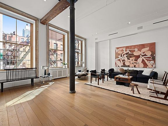 3rd image of 81 Walker St Floor 2