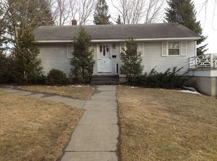 1 Hillcrest Rd, Essex Junction, VT 05452