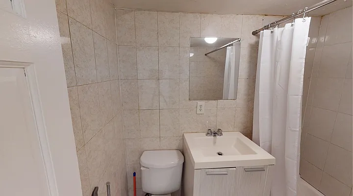 Rented by R New York | media 10