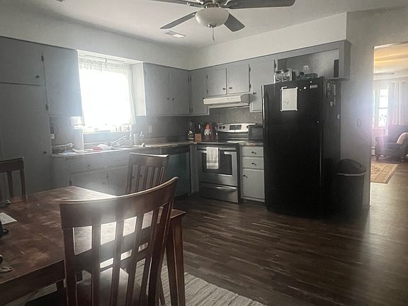 5th image of 314 Union St