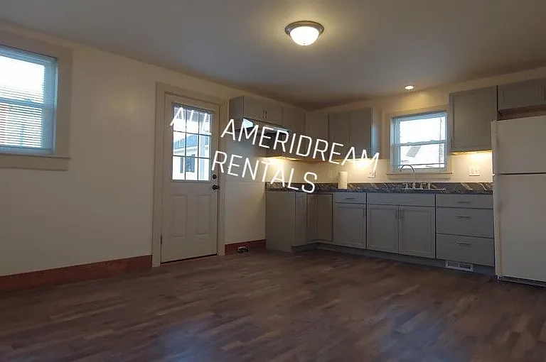 14 Maple Ave #14 — Photo 2