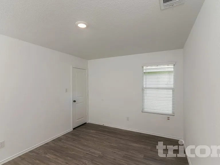 10238 Devon Wheel St — Photo 10