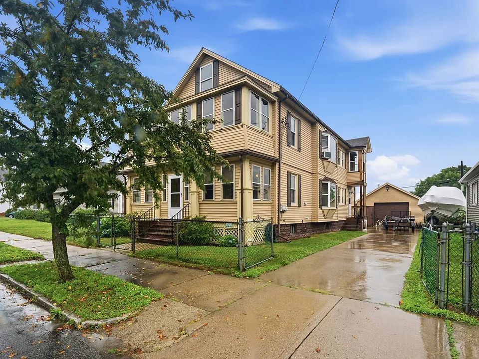 21-23 Colchester St