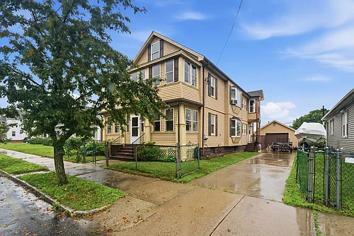 21-23 Colchester St Photo 1