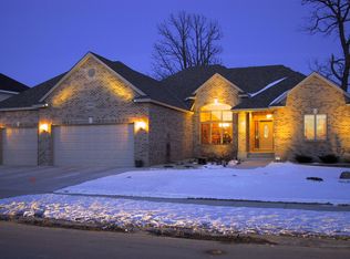 9954 Alvarado Ln N, Maple Grove, MN 55311