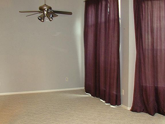 Formal dining with lots of windows for natural sunlight!