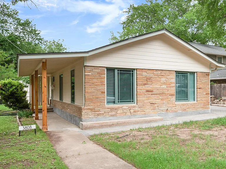 3808 Tonkawa Trl — Photo 2