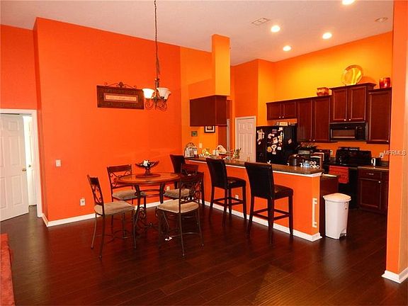 3rd image of 1758 Palmerston Cir