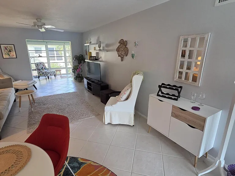 1225 Carlton Ct #202 — Photo 7