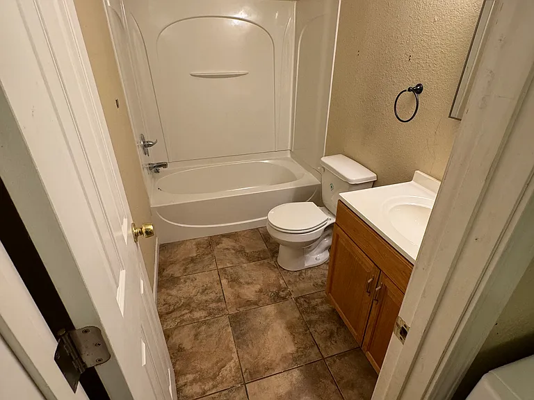 1011 W 24th St #1011 — Photo 27