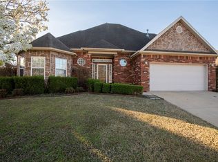 3083 Eaglecrest Cir, Springdale, AR 72762