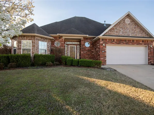 3083 Eaglecrest Cir, Springdale, AR 72762