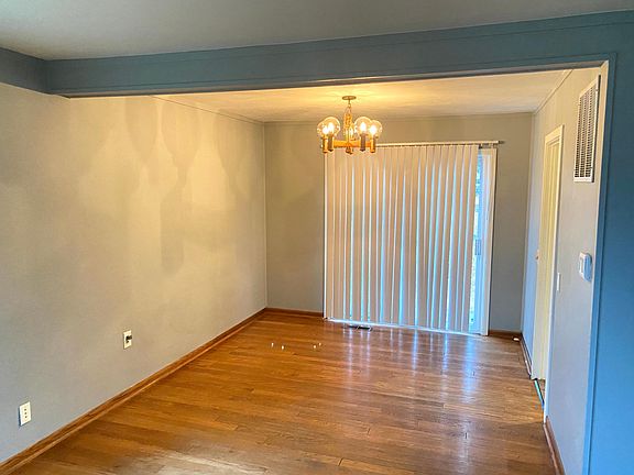 3rd image of 1511 Marshall Ave