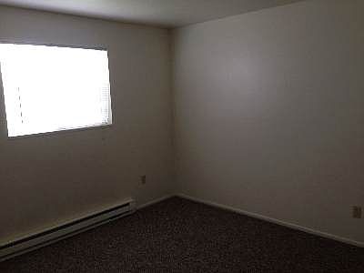 4th image of 2132 S Dakota Ave