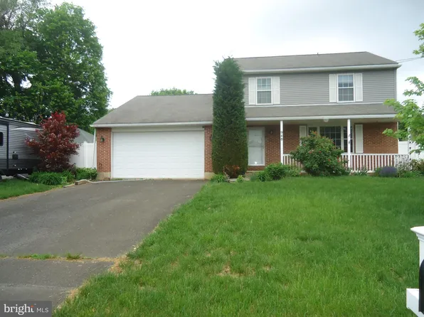 948 Oakland Ave, Langhorne, PA 19047