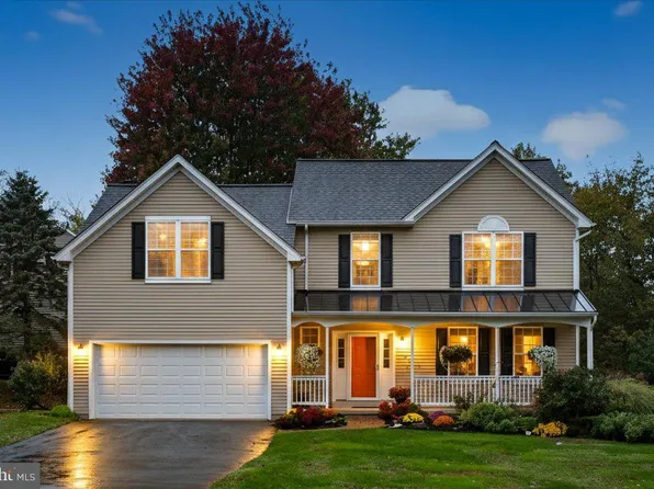 215 Meetinghouse Ln, Phoenixville, PA 19460