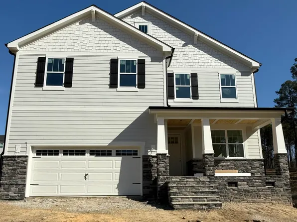 5104 Boylston Dr, Fuquay Varina, NC 27526