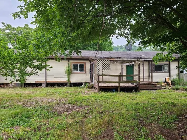 1220 Clover St NW, Minerva, OH 44657