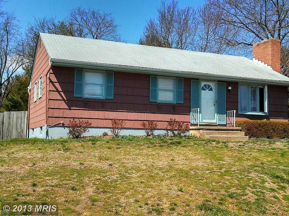 2nd image of 13 Arbor Hill Rd