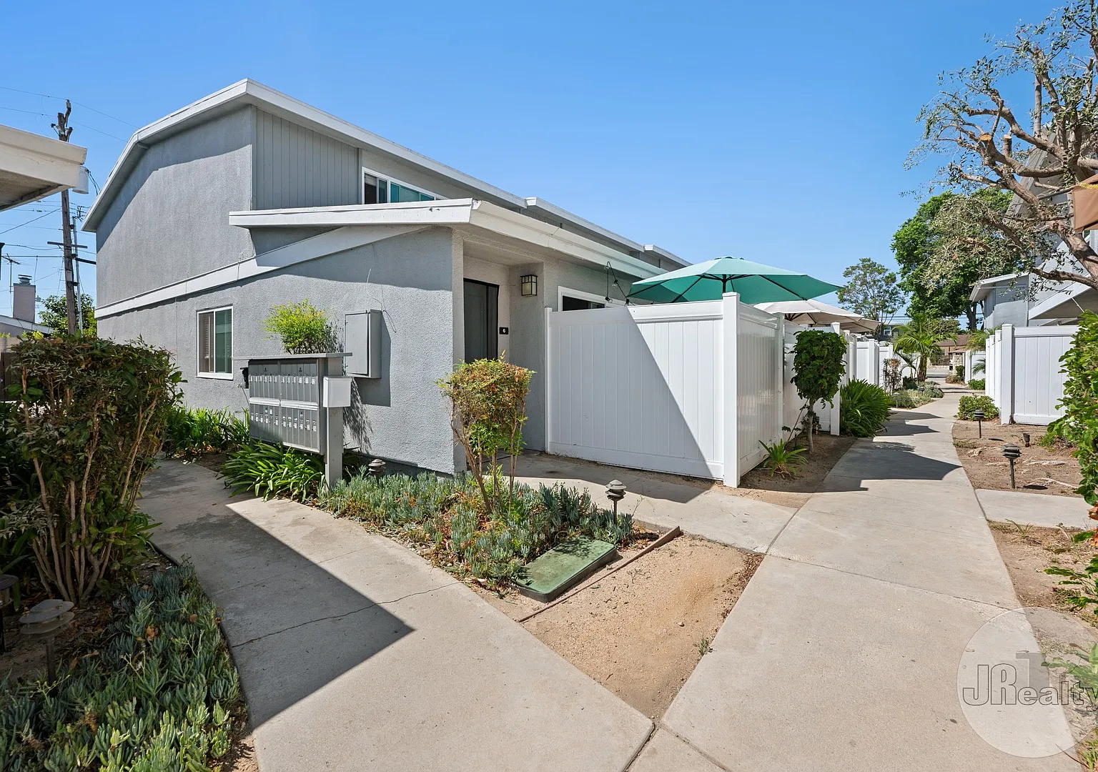 Village Townhomes — Photo 4