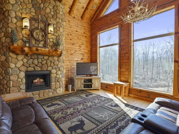 37121 Scout Rd, Logan, OH 43138