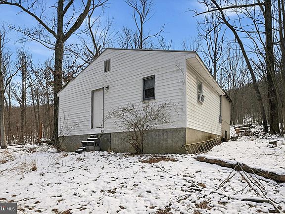 5th image of 19200 Charles Town Rd