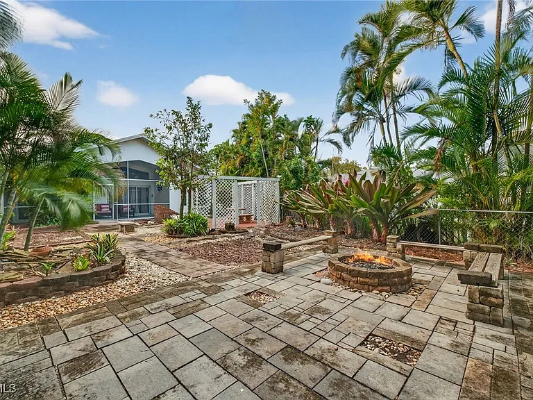 18015 Horseshoe Bay Cir — Photo 22