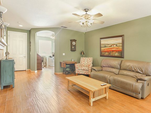 4th image of 15 Cribari Ct
