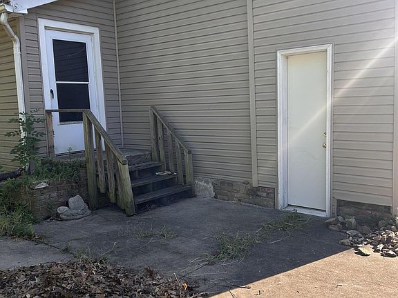 5th image of 1000 S 4th St