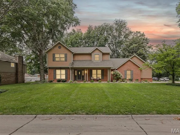 505 Springwood Dr, Belleville, IL 62220
