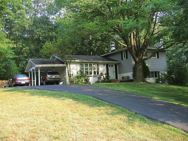 1st image of 4213 Adrienne Dr