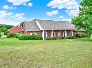 2735 Bent Oaks Dr, Burleson, TX 76028