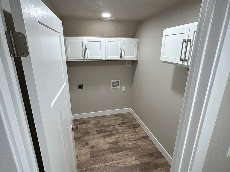 618 W Regent Garden Ln — Photo 14