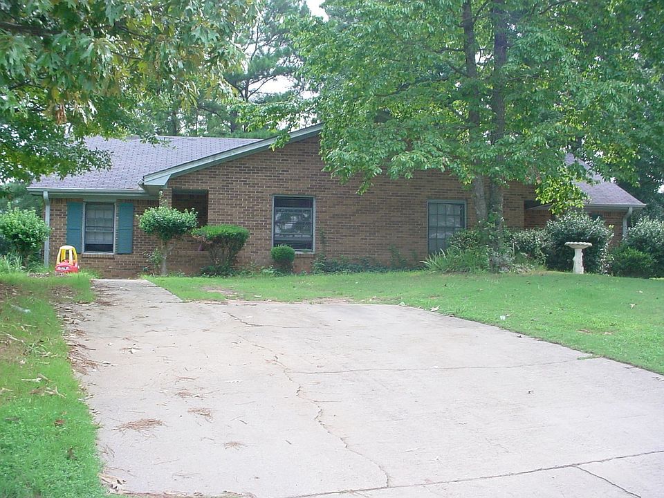 1st image of 406 Charleston Ln