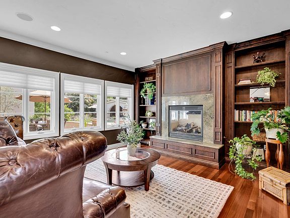 5th image of 1850 Kickapoo Ct