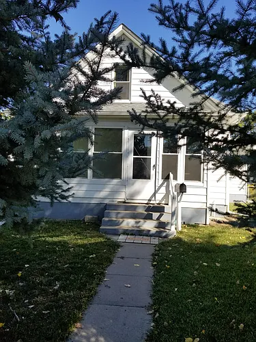 712 Lake St Photo 1