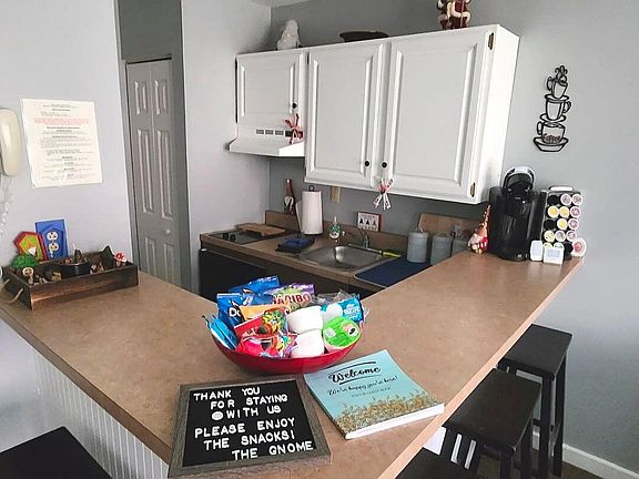 5th image of 37 Corey Rd #521