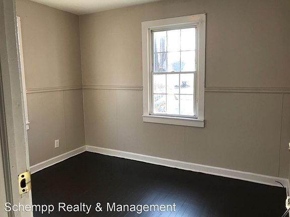 5th image of 1443 Lillian Ave