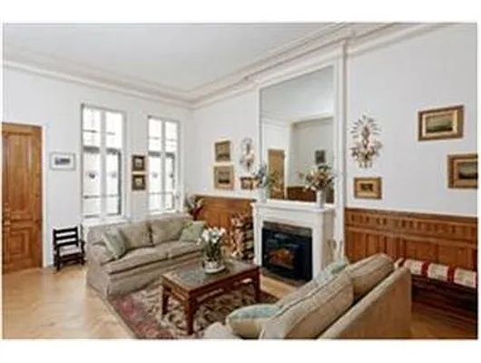 Rented by Douglas Elliman | media 3