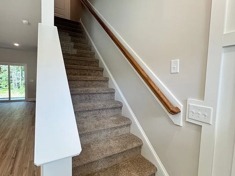 100 Loren Rd — Photo 11