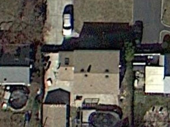 3rd image of 26 Grove Ln