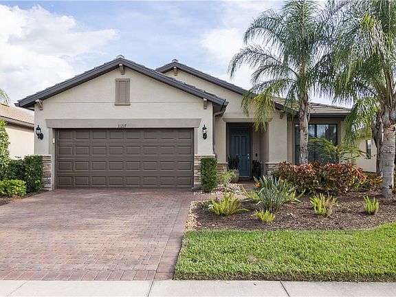 3rd image of 11217 Sandhill Preserve Dr