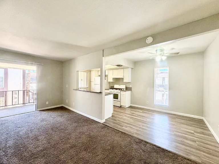 1405 Vegas Valley Dr #298 — Photo 8