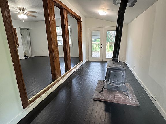 3rd image of 3824 Autumn Palm Dr #A