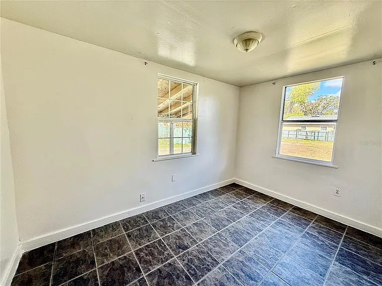 3908 S Nashville Ave — Photo 9
